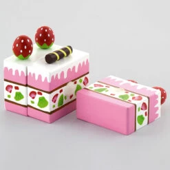 Vigatoys Aardbeiencake (Snijfiguur) -Bruderiku Winkel aardbeien cake vigatoys 51324 1 1