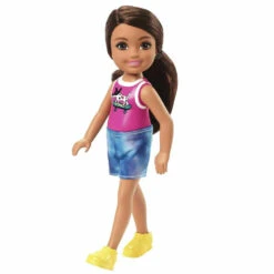 Barbie Pop Chelsea Met Bruin Haar En Top Met Hondje Op Skateboard -Bruderiku Winkel barbie club chelsea bruin haar