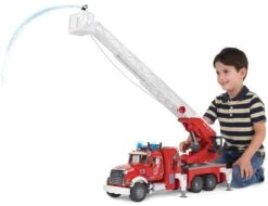 Bruder 2821 Brandweer Ladderwagen Mack-Granite -Bruderiku Winkel bruder brandweerladderwagen mack granite incl waterpomp 3