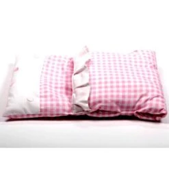 Dekbedje / Poppendekentje Rose Geruit 6 Dekbedje / Poppendekentje Rose Geruit -Bruderiku Winkel dekje roze geruit met 2 bloempjes 4 1
