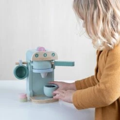 Little Dutch LD4460 Houten Koffiezetapparaat 12 Little Dutch LD4460 Houten Koffiezetapparaat -Bruderiku Winkel little dutch 4460 houten koffiezetapparaat 2
