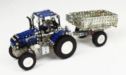 Tronico Micro New Holland T5-115 Met Aanhanger – Schaal 1 : 64 11 Tronico Micro New Holland T5-115 Met Aanhanger – Schaal 1 : 64 -Bruderiku Winkel tractor new holland t5 115 tronico micro 9560 1 1